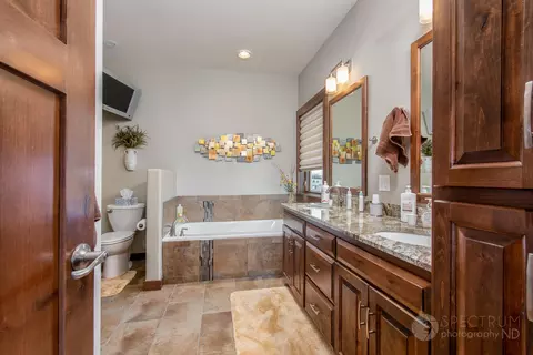 3519 Rooster Rd, Bismarck, ND 58503 photo 12