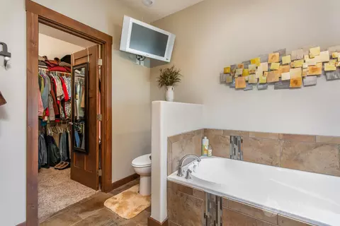 3519 Rooster Rd, Bismarck, ND 58503 photo 13