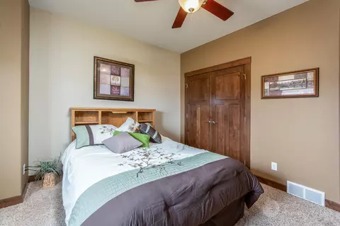 3519 Rooster Rd, Bismarck, ND 58503 photo 18
