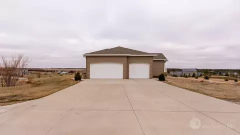 3519 Rooster Rd, Bismarck, ND 58503 photo 38