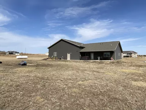 2478 Eugene Dr N, Mandan, ND 58554 photo 6