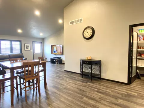 2478 Eugene Dr N, Mandan, ND 58554 photo 10