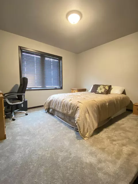 2478 Eugene Dr N, Mandan, ND 58554 photo 16