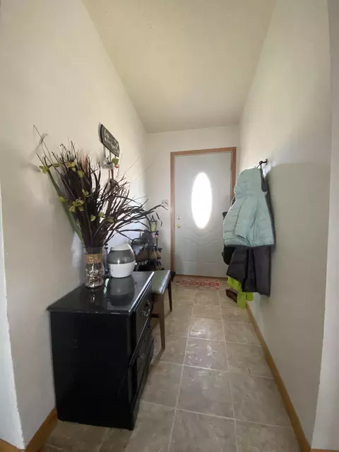 2217 E Ave E, Bismarck, ND 58501 photo 6