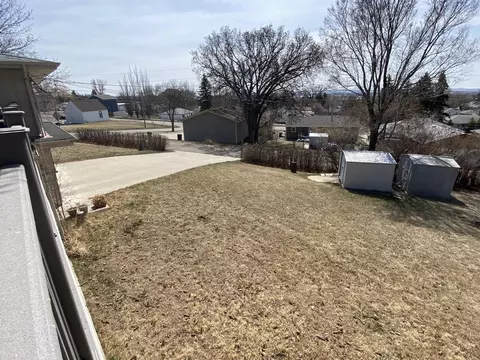 2217 E Ave E, Bismarck, ND 58501 photo 5