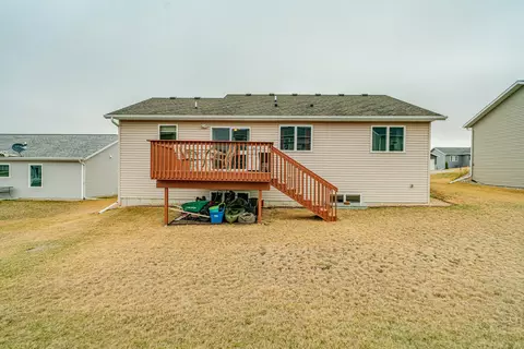 4812 Windsor St, Bismarck, ND 58503 photo 64