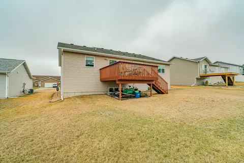 4812 Windsor St, Bismarck, ND 58503 photo 63
