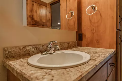 4812 Windsor St, Bismarck, ND 58503 photo 53