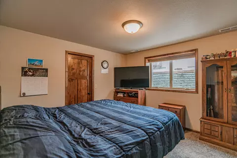 4812 Windsor St, Bismarck, ND 58503 photo 55