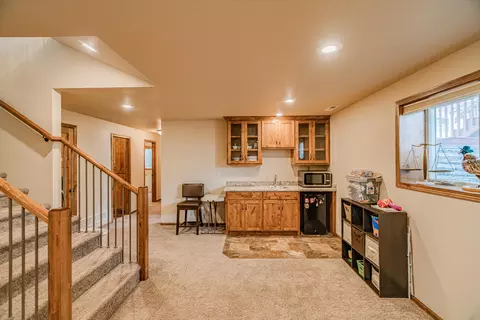 4812 Windsor St, Bismarck, ND 58503 photo 44