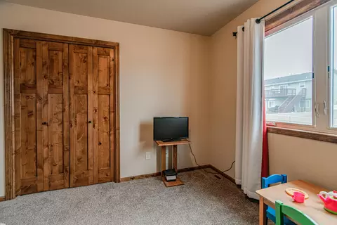 4812 Windsor St, Bismarck, ND 58503 photo 34