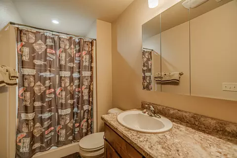 4812 Windsor St, Bismarck, ND 58503 photo 52