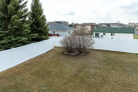 1930 Oregon Dr, Bismarck, ND 58503 photo 44