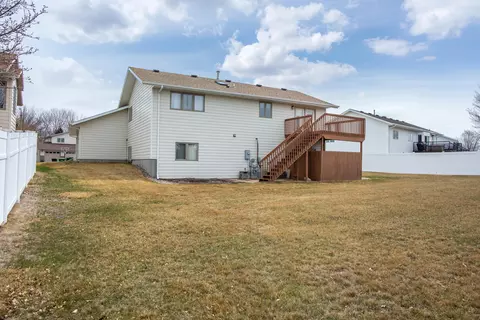 1930 Oregon Dr, Bismarck, ND 58503 photo 47