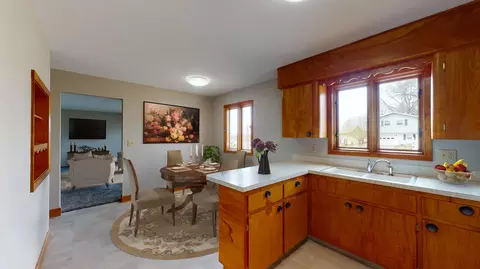1211 18th St, Bismarck, ND 58501 photo 5