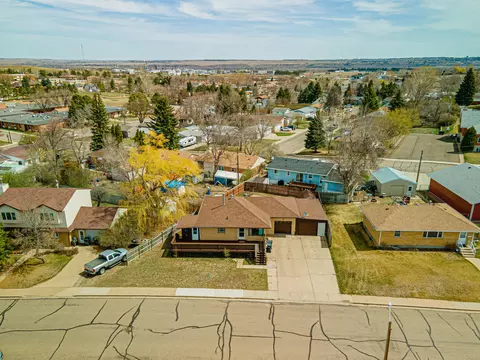 1306 Monte Dr NW, Mandan, ND 58554 photo 7