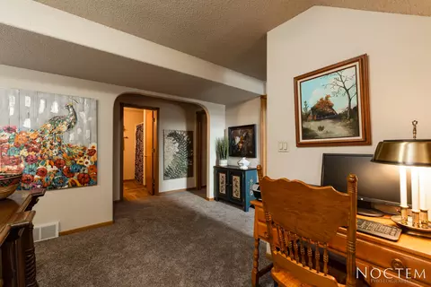 3102 Hackberry St, Bismarck, ND 58503 photo 28