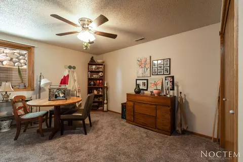 3102 Hackberry St, Bismarck, ND 58503 photo 29