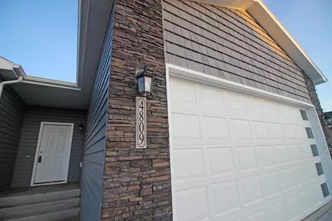 4809 34th Ave NW, Mandan, ND 58554 photo 3