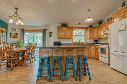 2716 10th Ave SE, Mandan, ND 58554 photo 9
