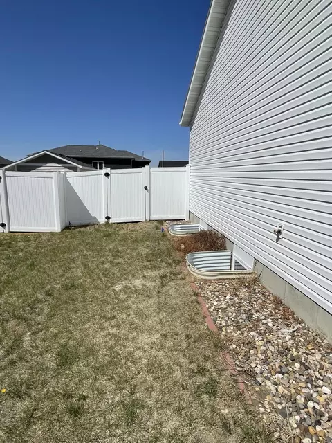 132 Dolan Dr, Lincoln, ND 58504 photo 6