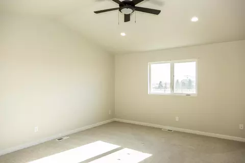 2508 Water Park Loop SE, Mandan, ND 58554 photo 13