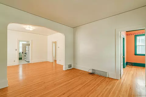 706 E Ave E, Bismarck, ND 58501 photo 3
