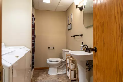 420 E Wachter Ave, Bismarck, ND 58504 photo 16