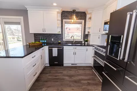 2330 E Boulevard Ave, Bismarck, ND 58501 photo 8