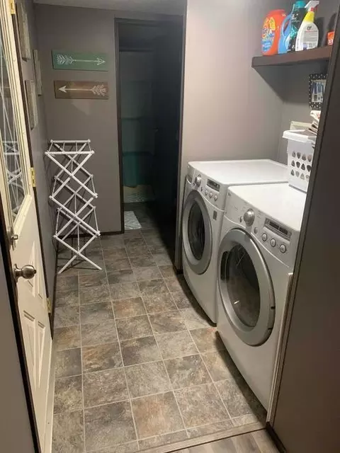 4242 Claridge Loop, Bismarck, ND 58503 photo 16