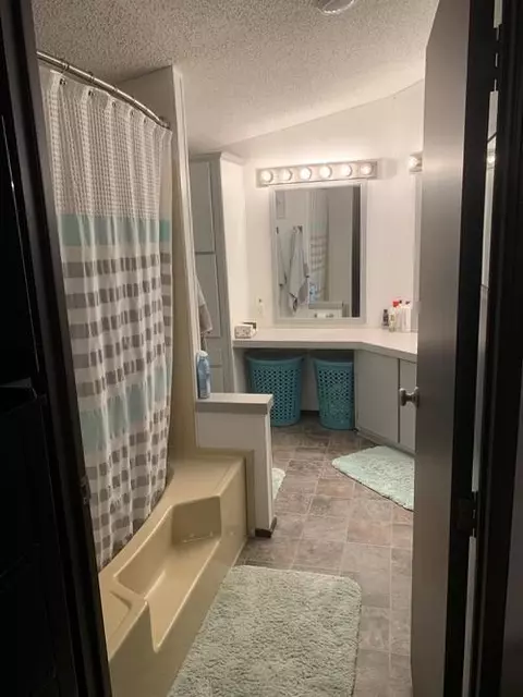 4242 Claridge Loop, Bismarck, ND 58503 photo 9