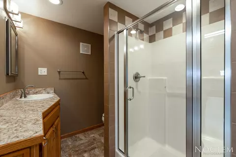 827 Jefferson Ave, Bismarck, ND 58504 photo 15