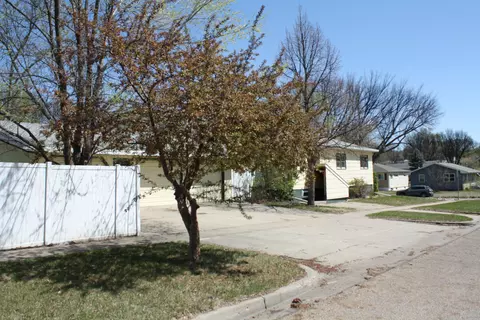 700 18th St N, Bismarck, ND 58501 photo 52