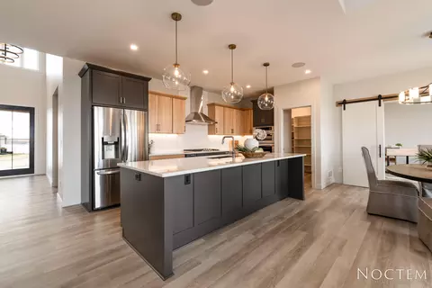 4729 Marsh Hawk Dr, Bismarck, ND 58503 photo 6