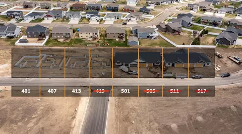 501 Calvert Dr, Bismarck, ND 58503 photo 2