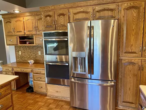523 Juniper Dr, Bismarck, ND 58503 photo 10