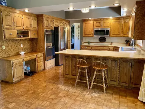 523 Juniper Dr, Bismarck, ND 58503 photo 7