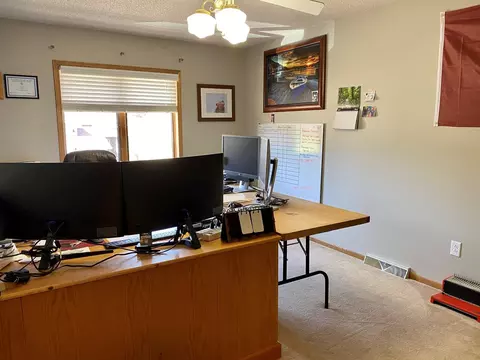 523 Juniper Dr, Bismarck, ND 58503 photo 23
