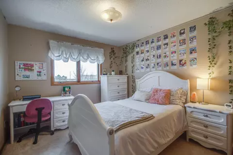 756 Juniper Dr, Bismarck, ND 58503 photo 24
