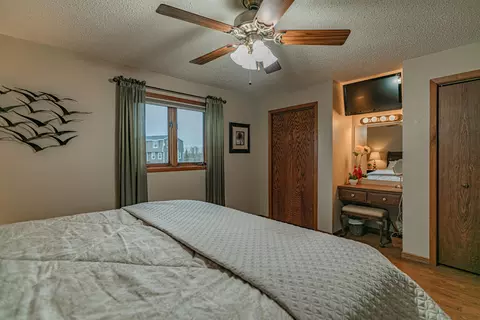 3065 Dublin Dr, Bismarck, ND 58503 photo 4