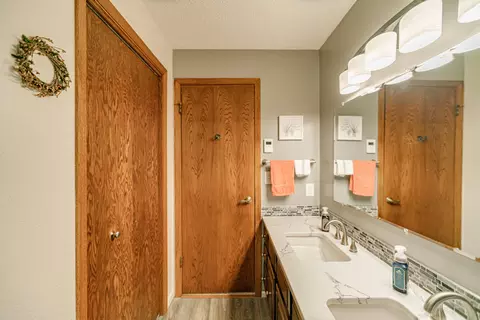 3065 Dublin Dr, Bismarck, ND 58503 photo 11