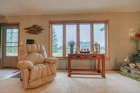 3065 Dublin Dr, Bismarck, ND 58503 photo 14