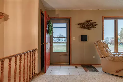3065 Dublin Dr, Bismarck, ND 58503 photo 17