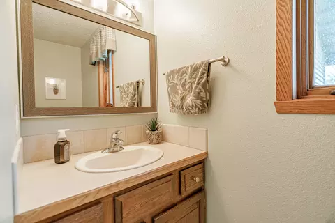 3065 Dublin Dr, Bismarck, ND 58503 photo 27