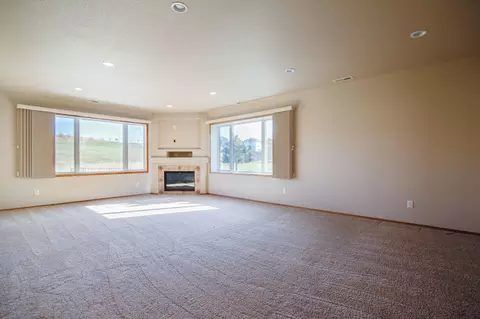 3436 Thunderbird Ln, Bismarck, ND 58503 photo 56