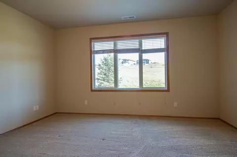 3436 Thunderbird Ln, Bismarck, ND 58503 photo 59