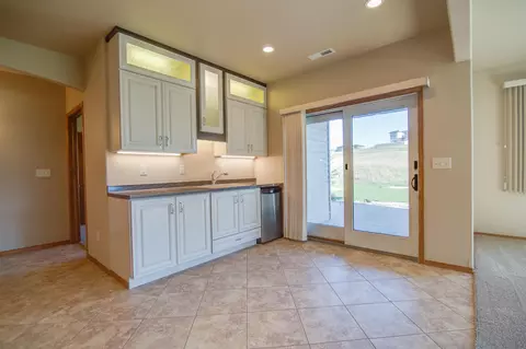 3436 Thunderbird Ln, Bismarck, ND 58503 photo 52
