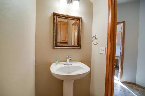 3436 Thunderbird Ln, Bismarck, ND 58503 photo 45
