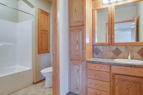 3436 Thunderbird Ln, Bismarck, ND 58503 photo 62