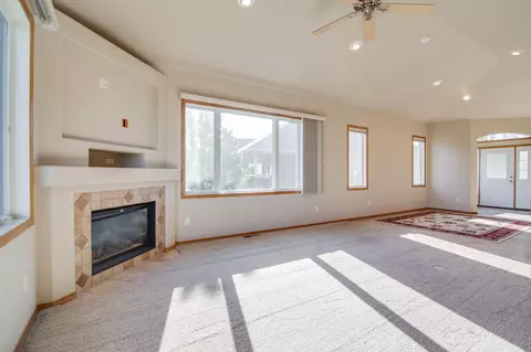 3436 Thunderbird Ln, Bismarck, ND 58503 photo 12